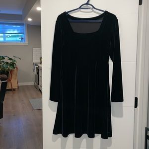 Black velvet dress